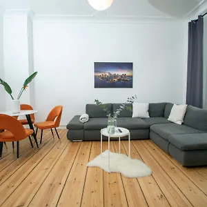 Wunderschoen, Hell Und Gross , Berlin Deutschland